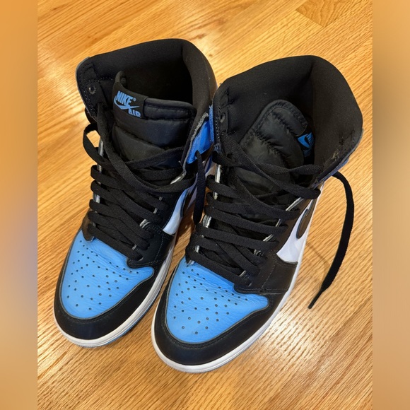 Air Jordan 1 Retro High OG, size 9 - Picture 2 of 6